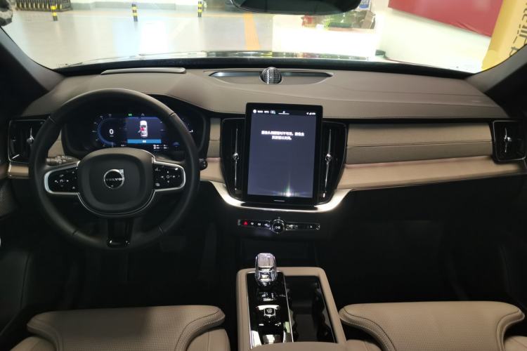 Used Volvo XC90 New Energy 2025 Facelifted T8 Luxury Flagship 7-Seater Center Console