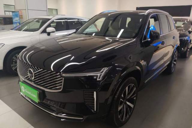 Ojetý Volvo XC90 New Energy 2025 Facelifted T8 Smart Luxury 7-Seater