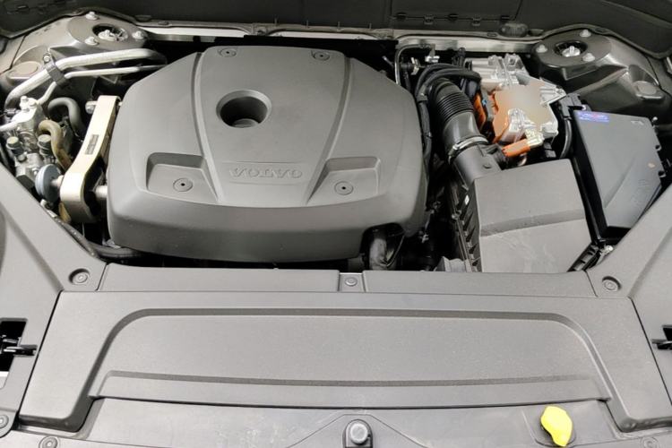 Used Volvo XC90 New Energy 2025 Facelifted T8 Luxury Flagship 7-Seater Engine Bay