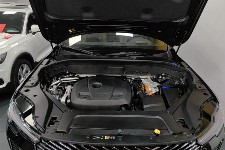 Used Volvo XC90 New Energy 2025 Facelifted T8 Luxury Flagship 7-Seater Engine Bay