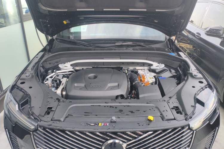 Used Volvo XC90 New Energy 2025 T8 Luxury Prestige 7-Seater Engine Bay