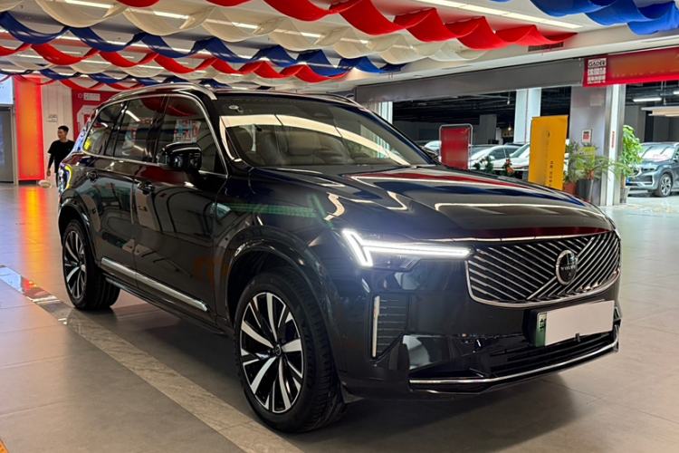 Used Volvo XC90 New Energy 2025 Facelifted T8 Luxury Flagship 7-Seater Exterior 5
