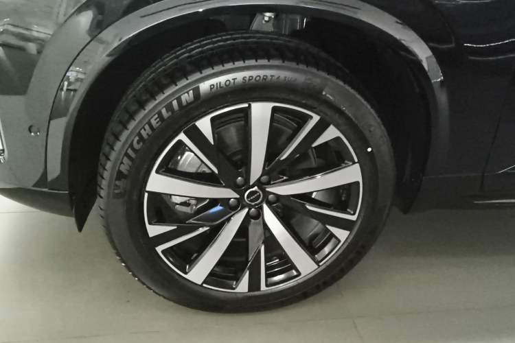 Used Volvo XC90 New Energy 2025 Facelifted T8 Smart Luxury 7-Seater Left Front Wheel Hub