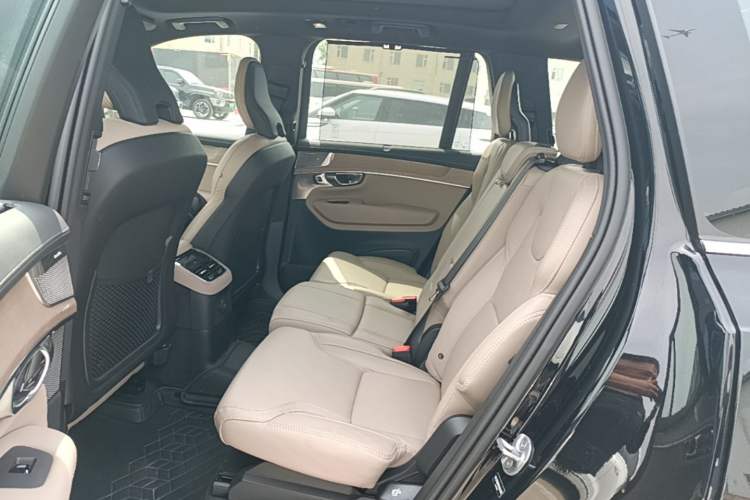 Used Volvo XC90 New Energy 2025 T8 Luxury Prestige 7-Seater Left Rear Seat