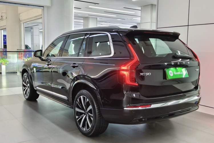 Used Volvo XC90 New Energy 2025 Facelifted T8 Smart Luxury 7-Seater Rear Left 45 Deg
