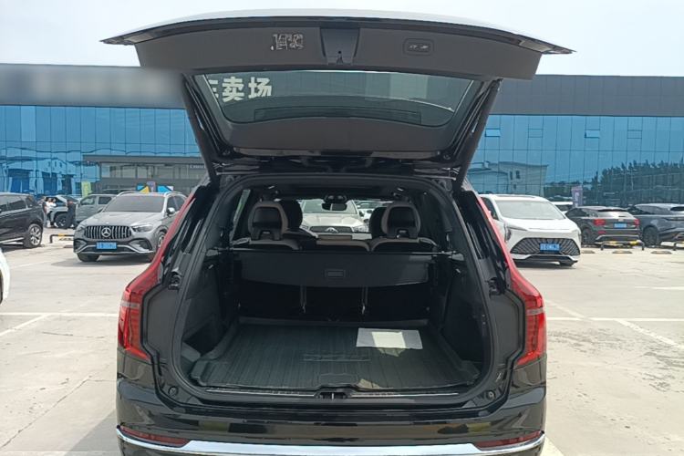 Used Volvo XC90 New Energy 2025 T8 Luxury Prestige 7-Seater Trunk