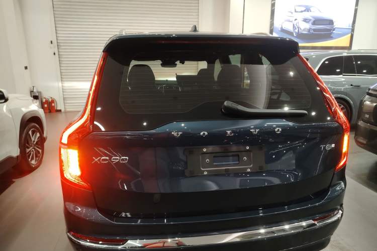 Used Volvo XC90 New Energy 2025 T8 Luxury Prestige 7-Seater Exterior 4