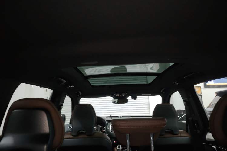 Used Volvo XC90 New Energy 2025 T8 Luxury Prestige 7-Seater Headliner