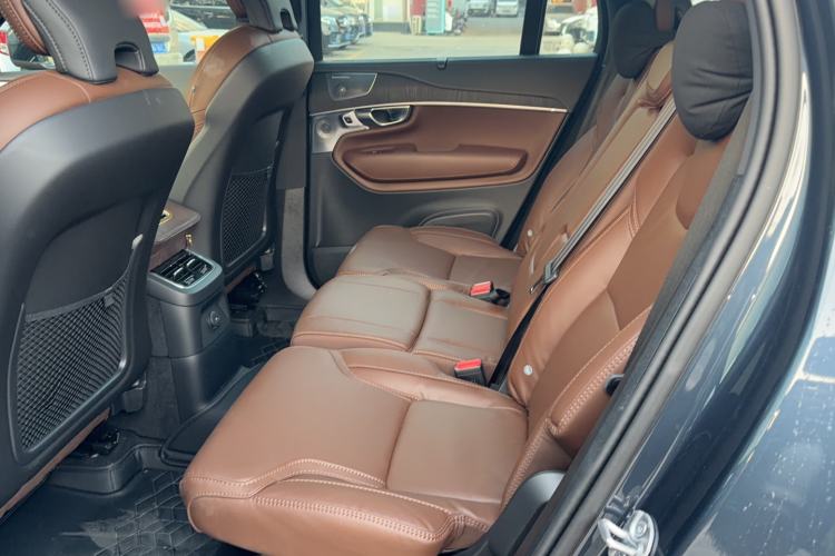 Used Volvo XC90 New Energy 2025 T8 Luxury Prestige 7-Seater Interior 2