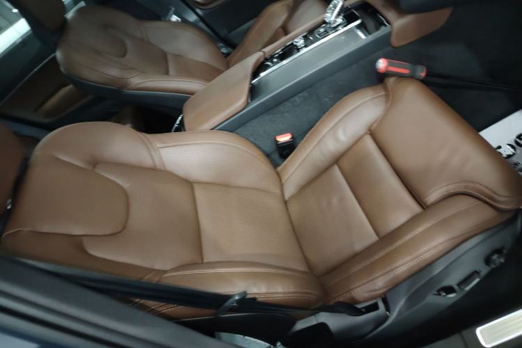 Used Volvo XC90 New Energy 2025 T8 Luxury Prestige 7-Seater Right Front Seat