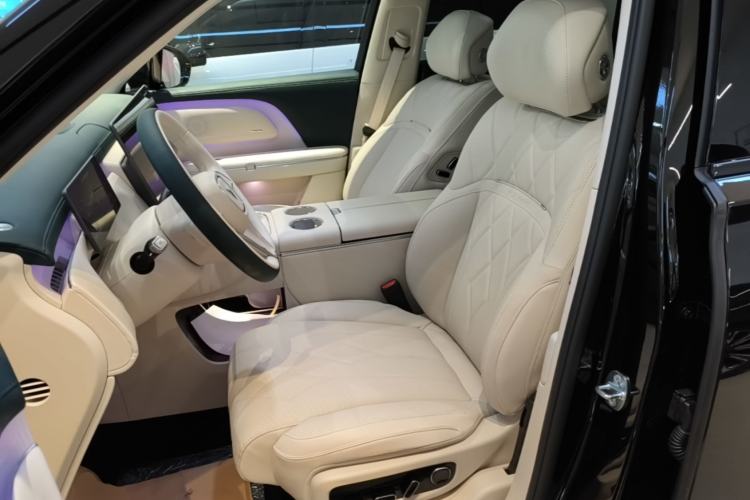 Used VOYAH Avatr Taishan X8 2026 Model Plug-in Hybrid ULTRA Left Front Seat