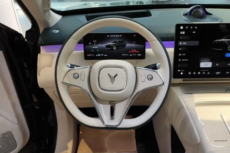 Used VOYAH Avatr Taishan X8 2026 Model Plug-in Hybrid ULTRA Steering Wheel
