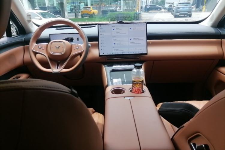 Used VOYAH Avatr Taishan X8 2026 Model Plug-in Hybrid ULTRA Center Console