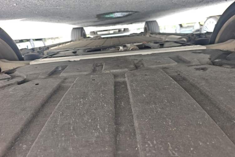 Used VOYAH Avatr Taishan X8 2026 Model Plug-in Hybrid ULTRA+ Chassis Front