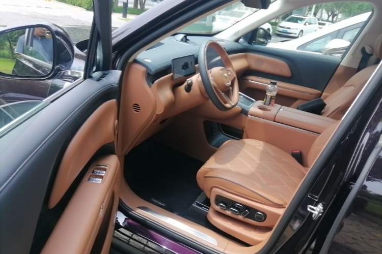 Used VOYAH Avatr Taishan X8 2026 Model Plug-in Hybrid ULTRA Driver Seat