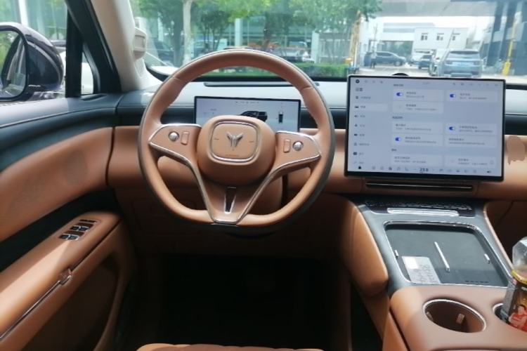 Used VOYAH Avatr Taishan X8 2026 Model Plug-in Hybrid ULTRA Steering Wheel