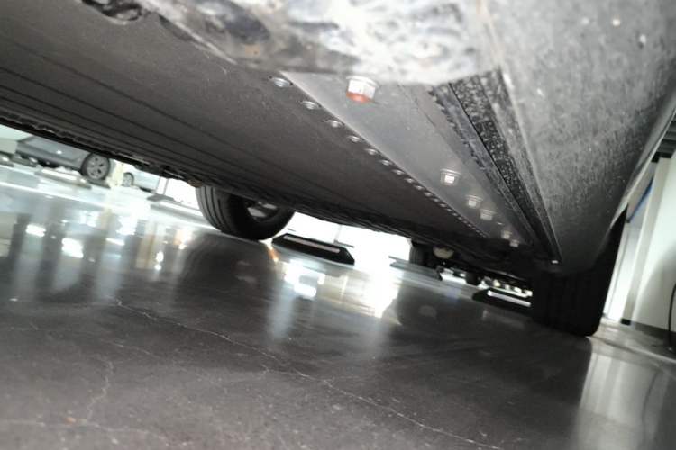 Used VOYAH Avatr Taishan X8 2026 Model Plug-in Hybrid ULTRA+ Chassis Front Left
