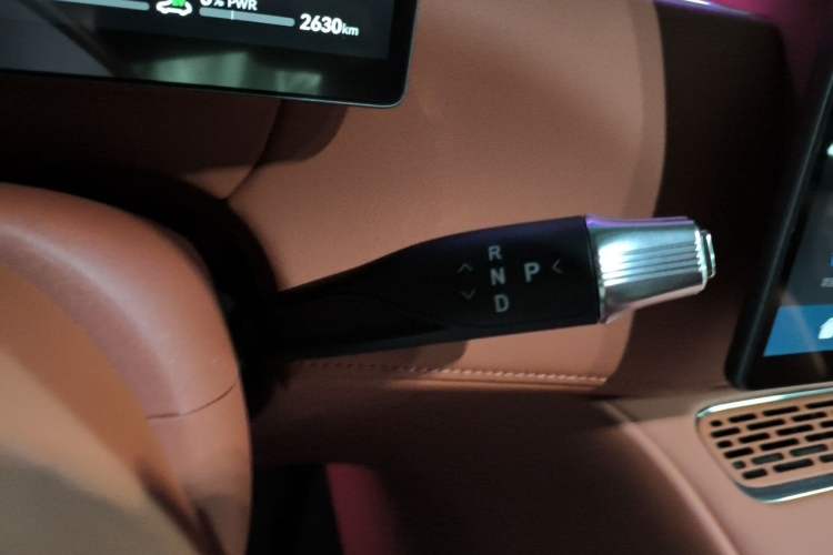 Used VOYAH Avatr Taishan X8 2026 Model Plug-in Hybrid ULTRA+ Gear Lever