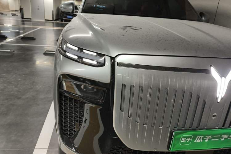 Used VOYAH Avatr Taishan X8 2026 Model Plug-in Hybrid ULTRA+ Right Front Headlight