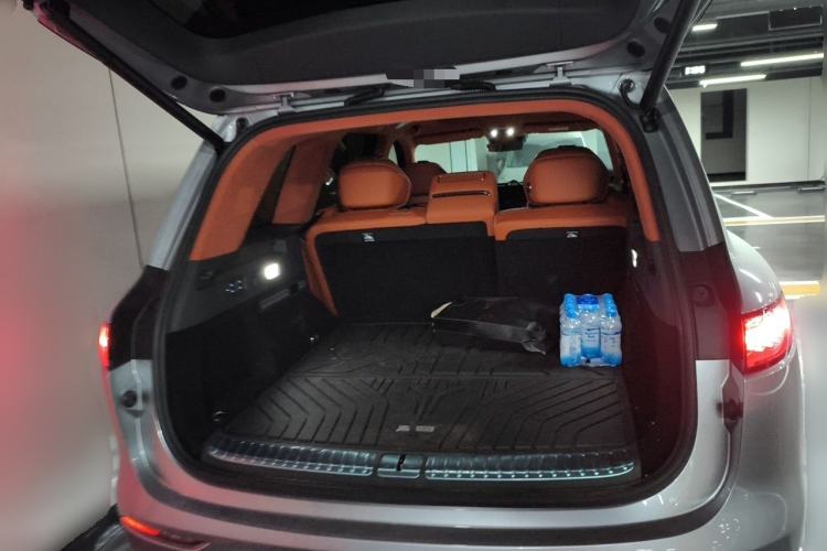 Used VOYAH Avatr Taishan X8 2026 Model Plug-in Hybrid ULTRA+ Trunk