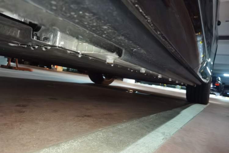 Used VOYAH COURAGE 2024 Long-Range Smart Edition Chassis Rear Right