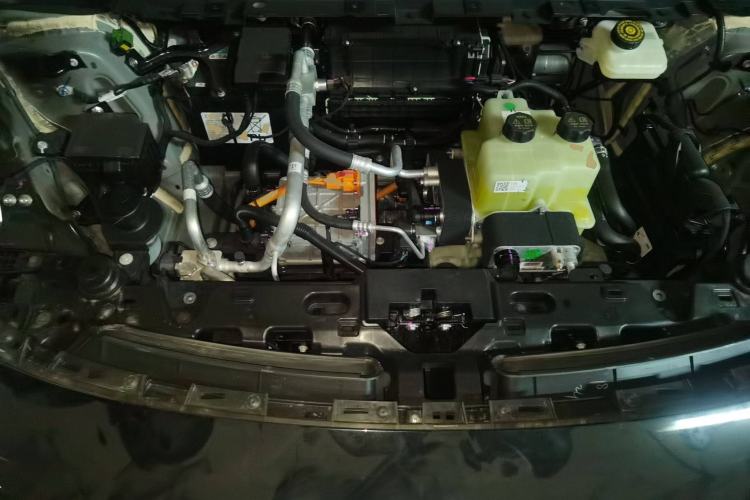 Used VOYAH COURAGE 2024 Long-Range Smart Edition Engine Bay