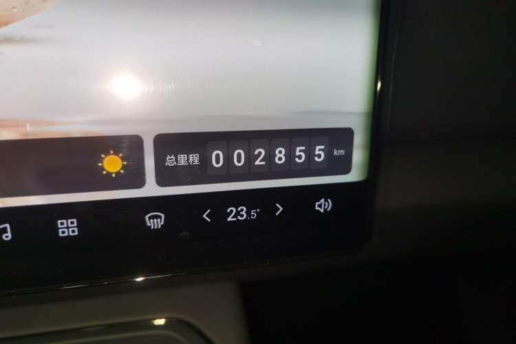 Used VOYAH COURAGE 2024 Long-Range Smart Edition Odometer Close Up