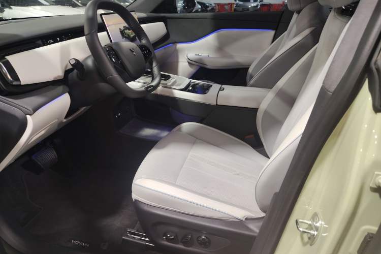 Used VOYAH COURAGE 2024 Long-Range Supercharge Edition Left Front Seat