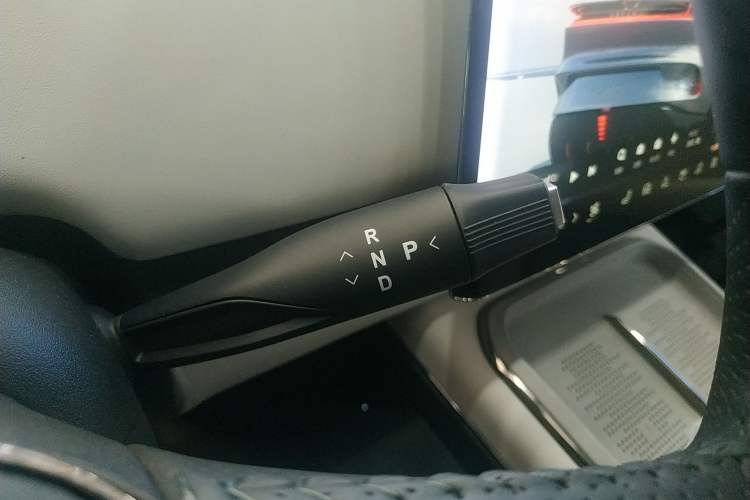 Used VOYAH COURAGE 2024 Ultra-Long Range Smart Enjoyment Version Gear Lever