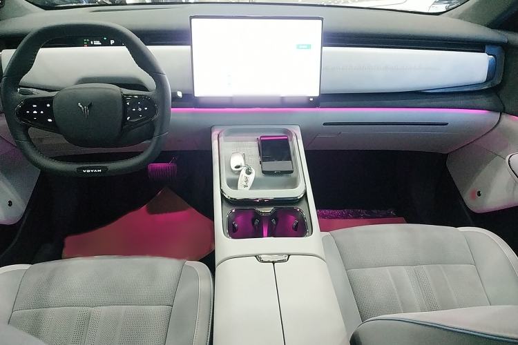 Used VOYAH COURAGE 2024 Ultra-Long Range Smart Enjoyment Version Interior 2