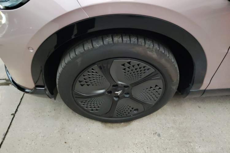 Used VOYAH COURAGE 2024 Four-Wheel Drive Global Edition Left Front Wheel Hub