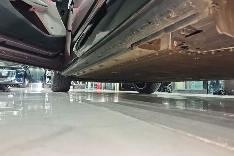 Used VOYAH COURAGE 2024 Four-Wheel Drive Global Edition Left Side Sill