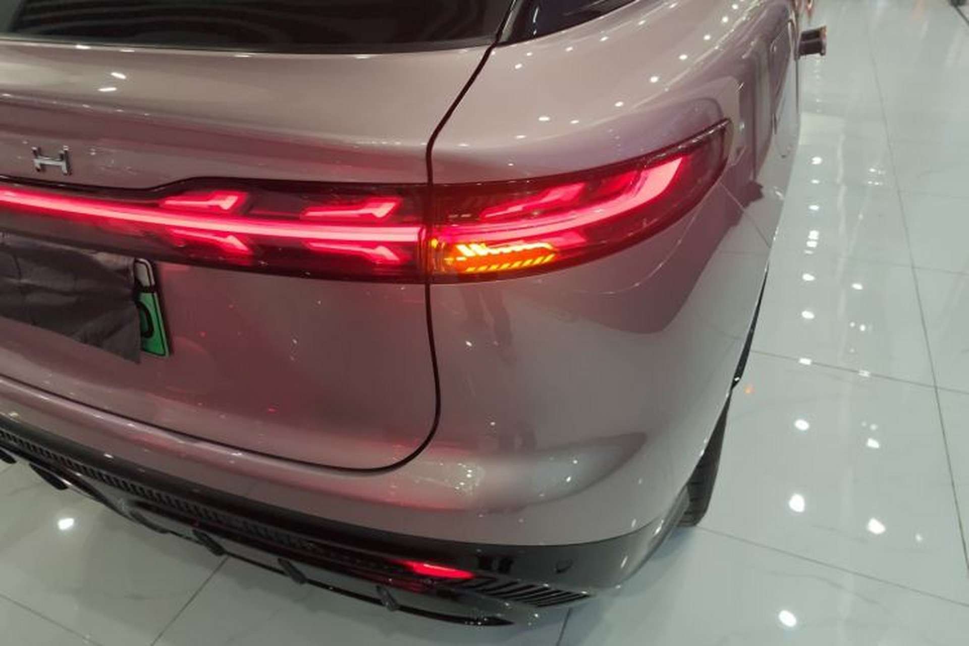 Used VOYAH COURAGE 2024 Four-Wheel Drive Global Edition Right Rear Taillight