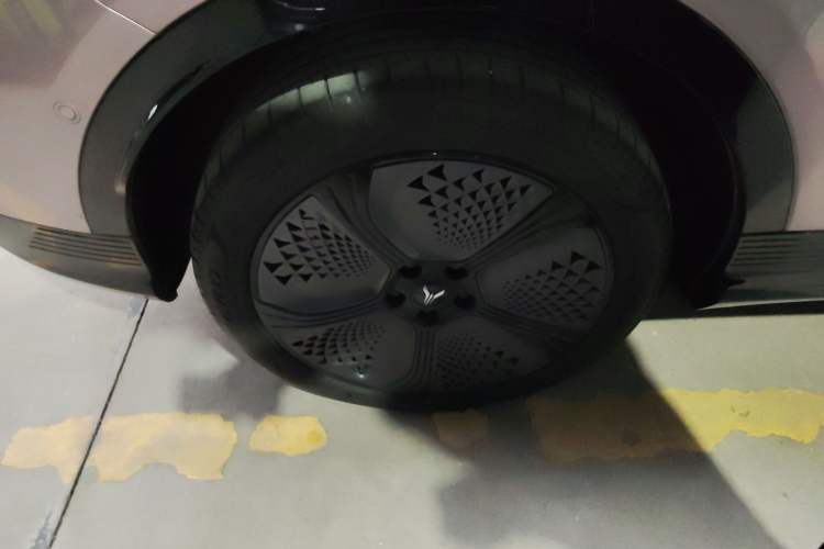 Used VOYAH COURAGE 2024 Four-Wheel Drive Global Edition Right Rear Wheel Hub