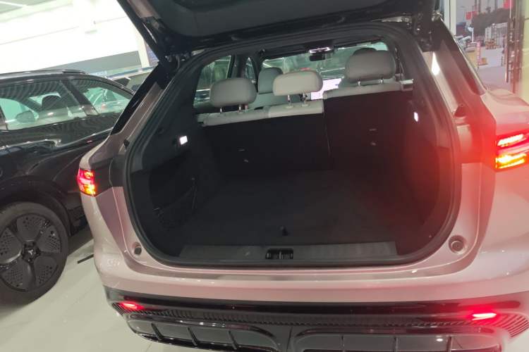 Used VOYAH COURAGE 2024 Four-Wheel Drive Global Edition Trunk