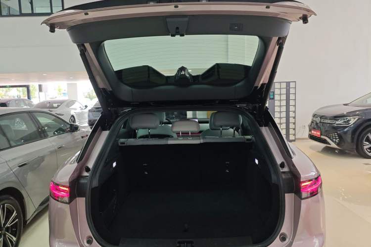 Used VOYAH COURAGE 2024 Four-Wheel Drive Global Edition Trunk