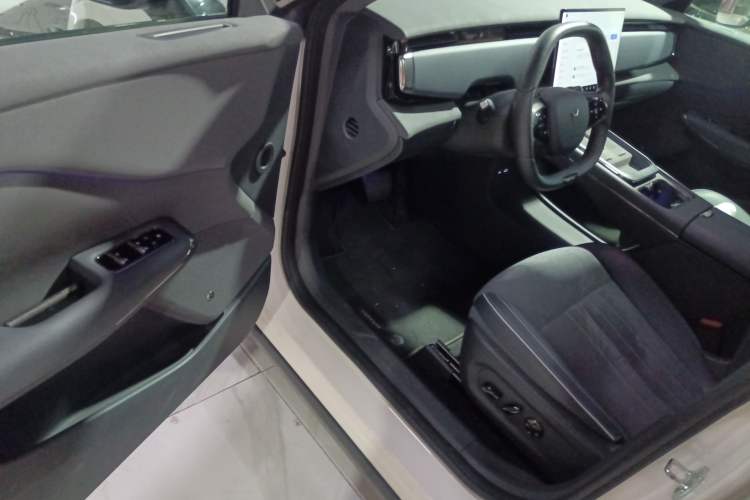 Used VOYAH COURAGE 2024 Ultra-Long Range Smart Enjoyment Version Driver Seat
