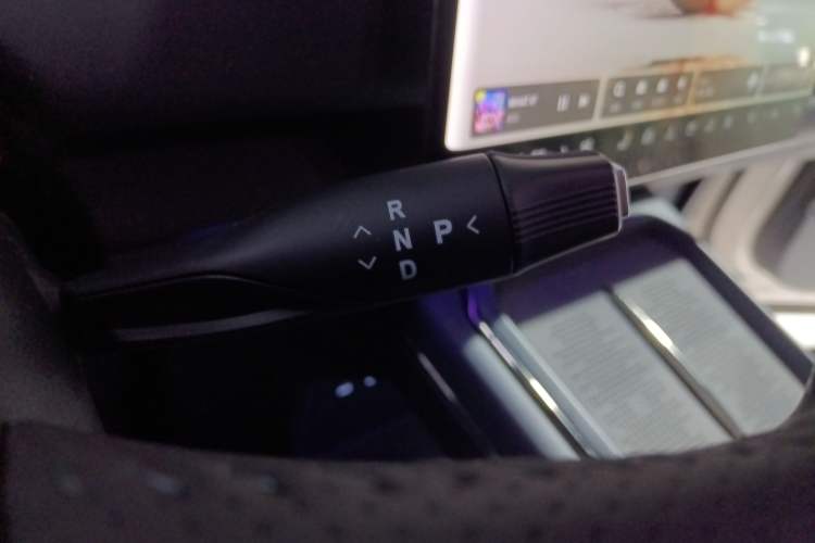 Used VOYAH COURAGE 2024 Ultra-Long Range Smart Enjoyment Version Gear Lever