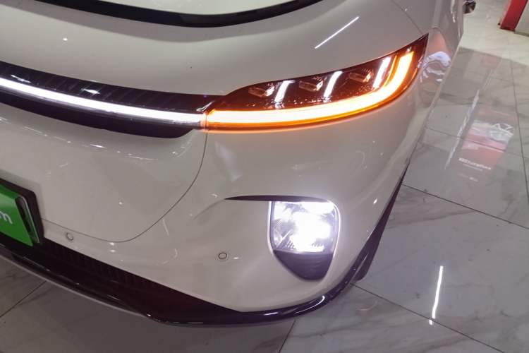 Used VOYAH COURAGE 2024 Ultra-Long Range Smart Enjoyment Version Left Front Headlight