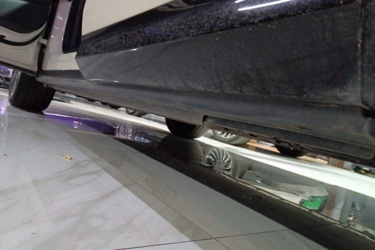 Used VOYAH COURAGE 2024 Ultra-Long Range Smart Enjoyment Version Left Side Sill