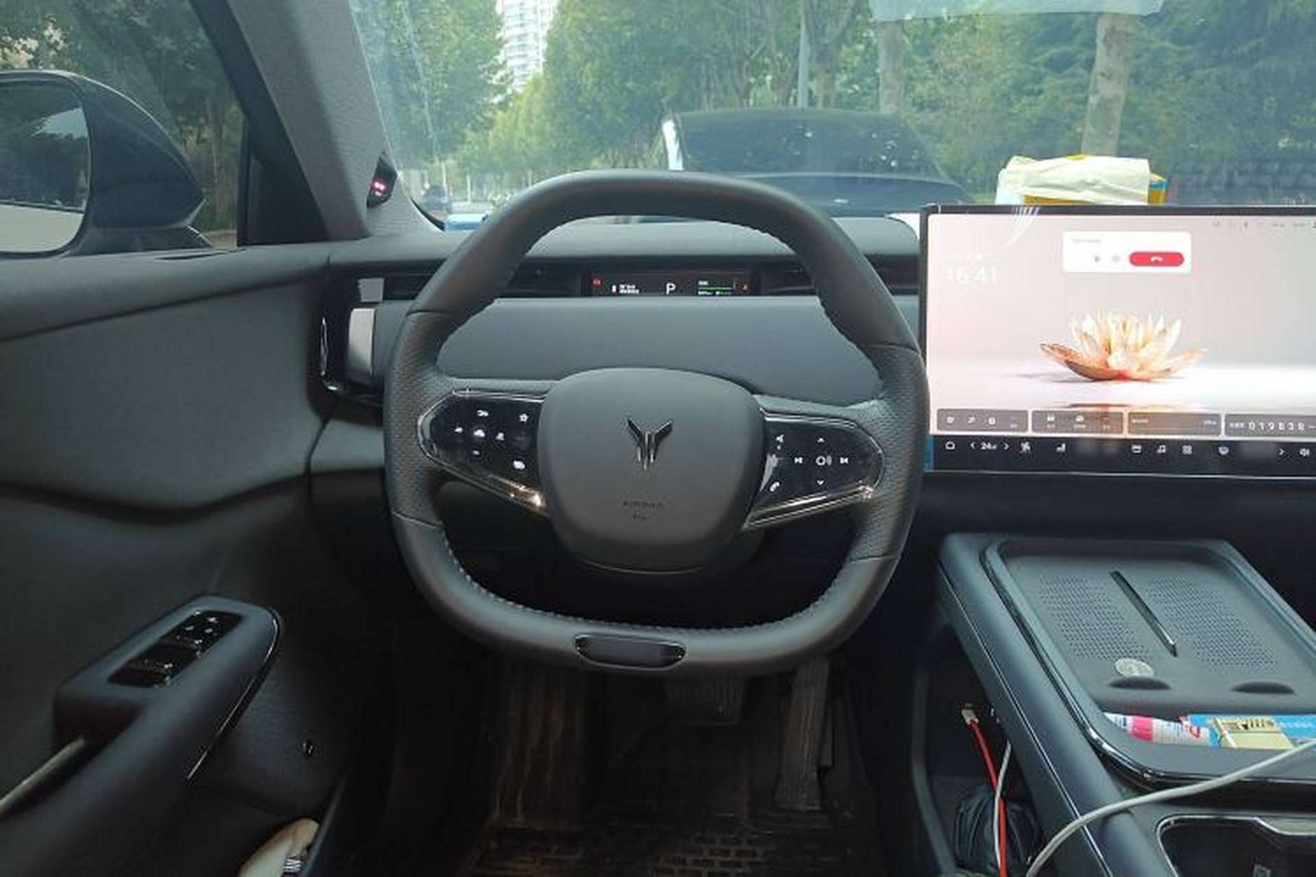 Used VOYAH COURAGE 2024 Long-Range Smart Edition Steering Wheel