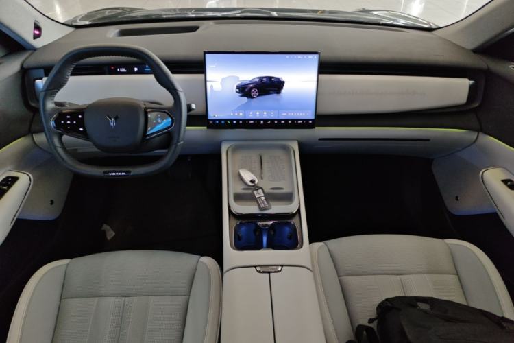 Used VOYAH COURAGE 2024 Long-Range Smart Edition Center Console