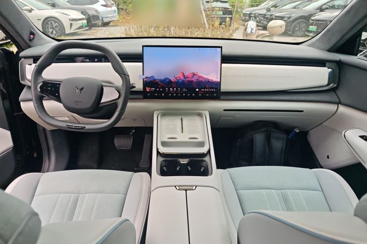 Used VOYAH COURAGE 2024 Long-Range Supercharge Edition Center Console