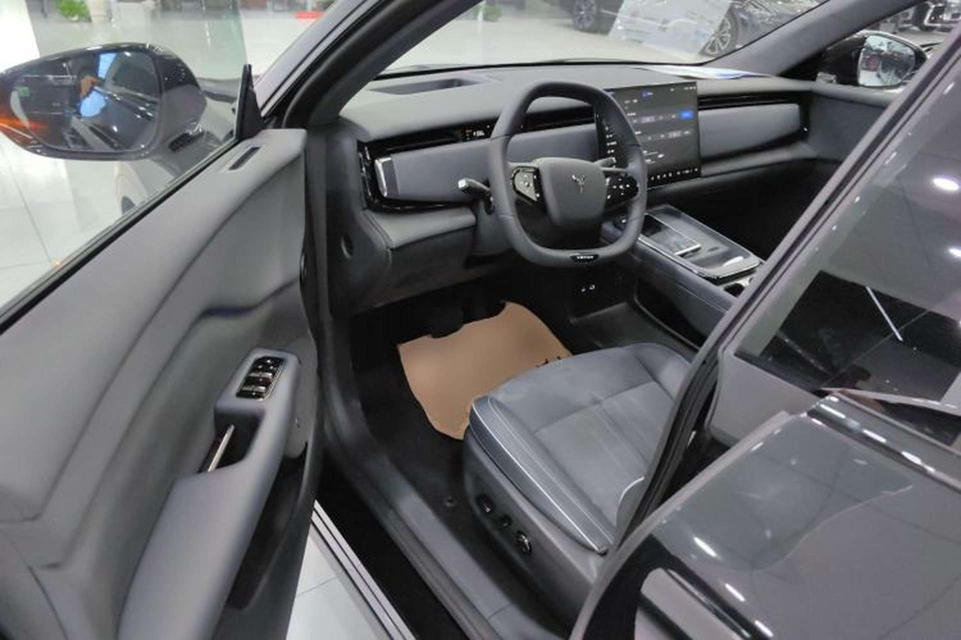 Used VOYAH COURAGE 2024 Four-Wheel Drive Global Edition Driver Seat