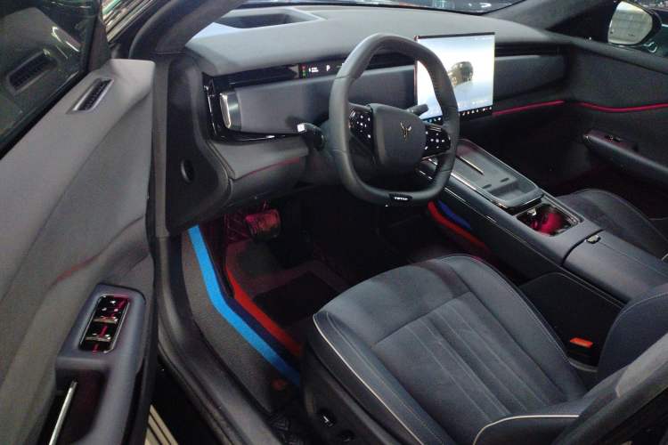 Used VOYAH COURAGE 2024 Four-Wheel Drive Global Edition Driver Seat