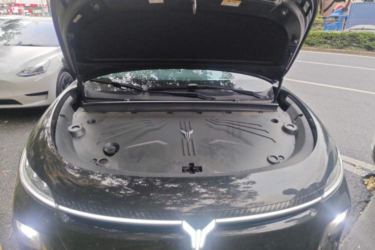 Used VOYAH COURAGE 2024 Long-Range Supercharge Edition Engine Bay