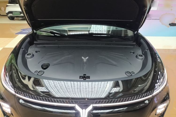 Used VOYAH COURAGE 2024 Long-Range Supercharge Edition Engine Bay