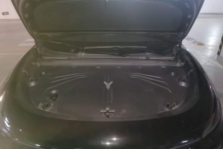 Used VOYAH COURAGE 2024 Four-Wheel Drive Global Edition Engine Bay