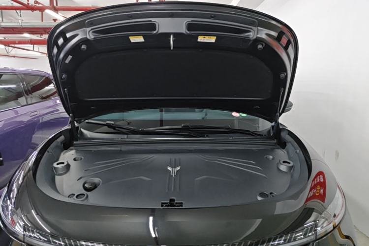 Used VOYAH COURAGE 2024 Long-Range Supercharge Edition Engine Bay