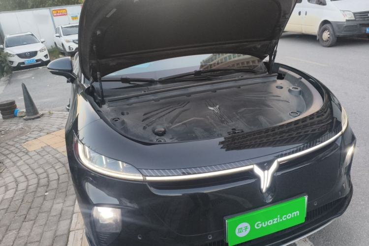 Used VOYAH COURAGE 2024 Long-Range Supercharge Edition Engine Bay Right